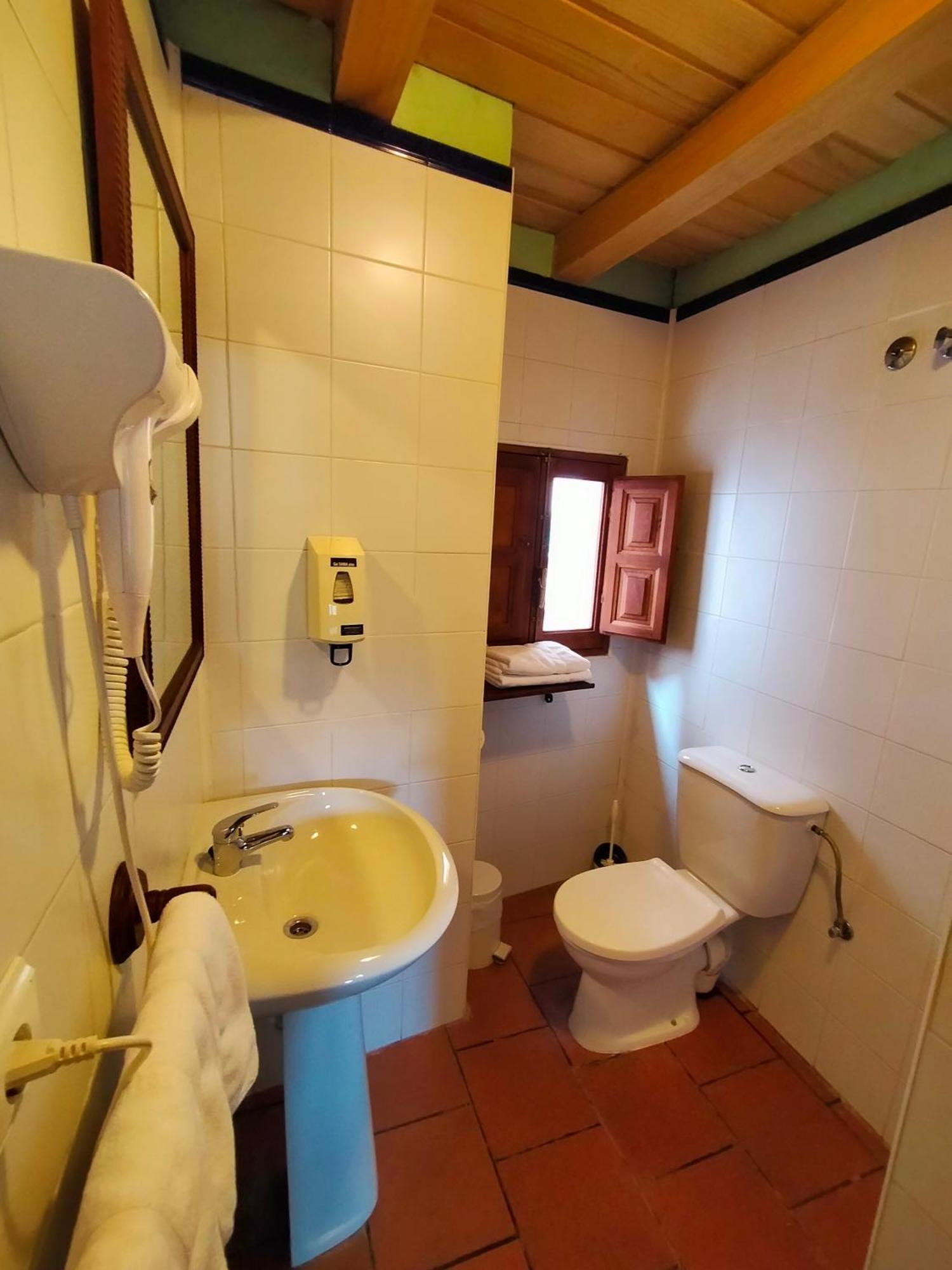 أديموز Casa Rural Garrido المظهر الخارجي الصورة